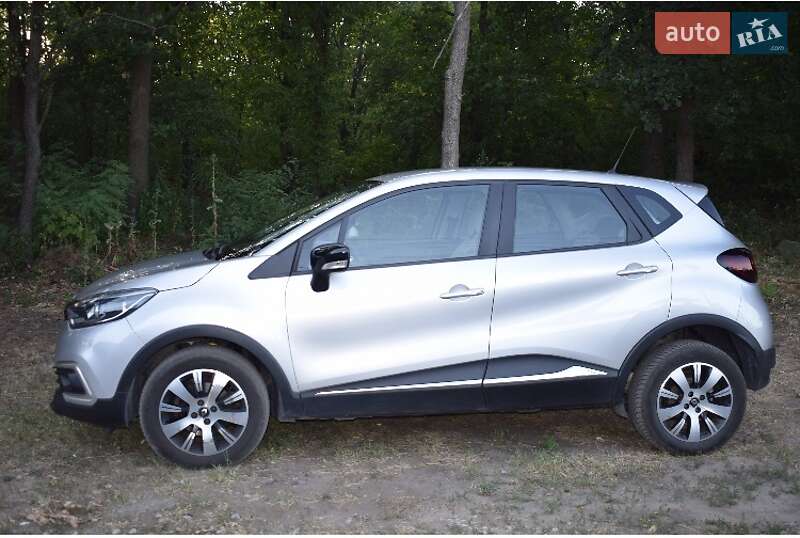 Позашляховик / Кросовер Renault Captur 2017 в Дніпрі
