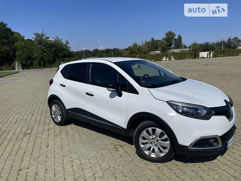 Внедорожник / Кроссовер Renault Captur 2015 в Одессе