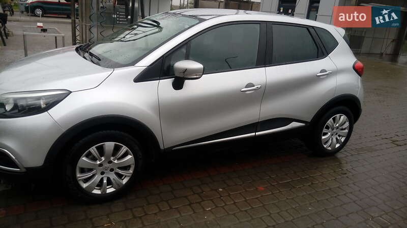 Внедорожник / Кроссовер Renault Captur 2014 в Львове