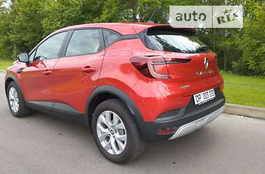 Внедорожник / Кроссовер Renault Captur 2021 в Киеве