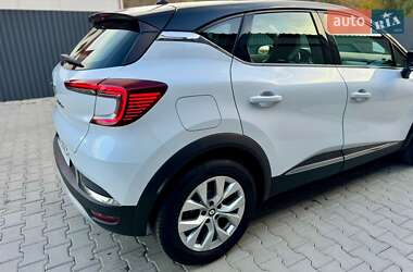 Позашляховик / Кросовер Renault Captur 2021 в 