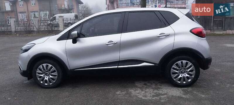 Внедорожник / Кроссовер Renault Captur 2013 в Надворной