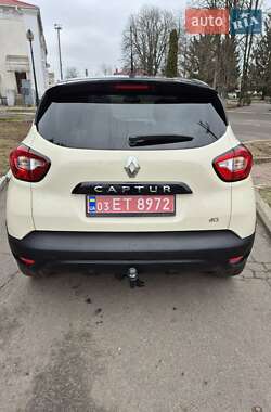 Позашляховик / Кросовер Renault Captur 2014 в Ромнах