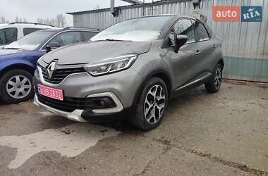 Позашляховик / Кросовер Renault Captur 2018 в Южноукраїнську