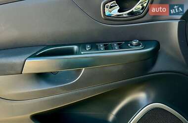 Внедорожник / Кроссовер Renault Captur 2014 в 