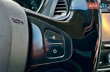 Внедорожник / Кроссовер Renault Captur 2014 в 