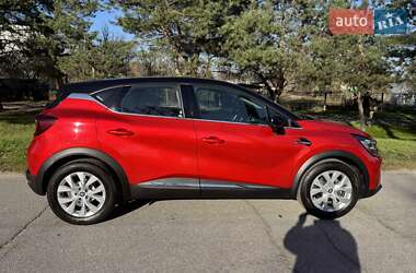 Внедорожник / Кроссовер Renault Captur 2021 в 