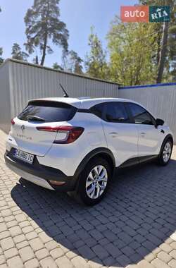 Внедорожник / Кроссовер Renault Captur 2021 в 