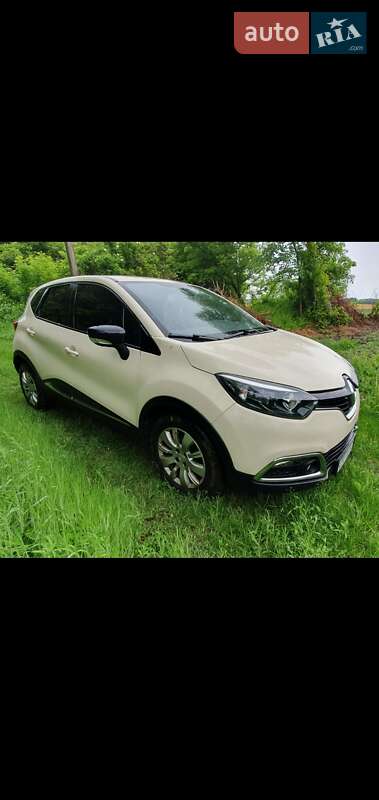 Внедорожник / Кроссовер Renault Captur 2016 в Киеве
