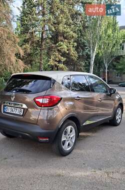 Внедорожник / Кроссовер Renault Captur 2014 в 