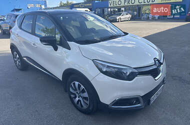 Позашляховик / Кросовер Renault Captur 2015 в Києві