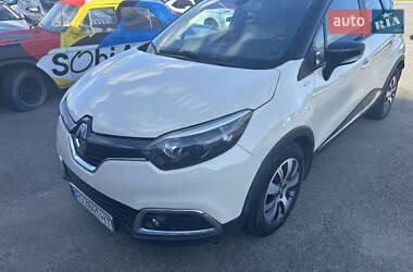Внедорожник / Кроссовер Renault Captur 2015 в 