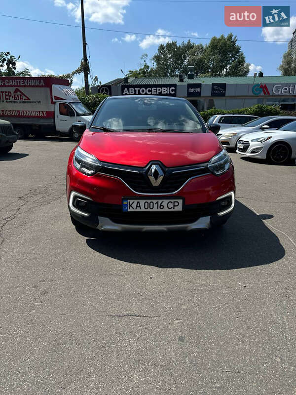 Позашляховик / Кросовер Renault Captur 2018 в 