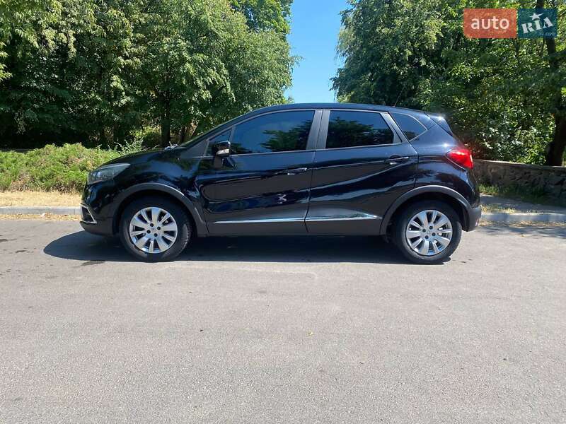 Внедорожник / Кроссовер Renault Captur 2015 в Черкассах