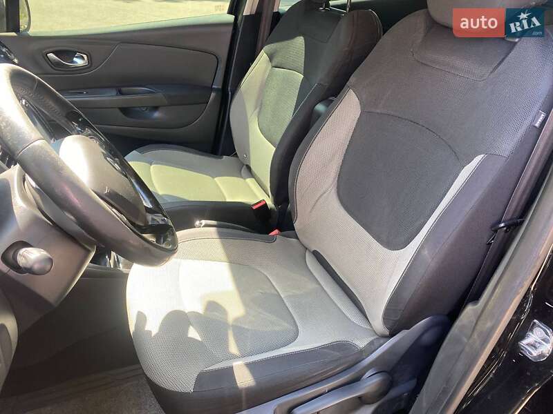 Внедорожник / Кроссовер Renault Captur 2015 в Черкассах