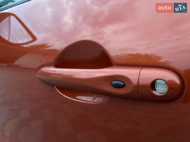 Внедорожник / Кроссовер Renault Captur 2017 в Хмельницком