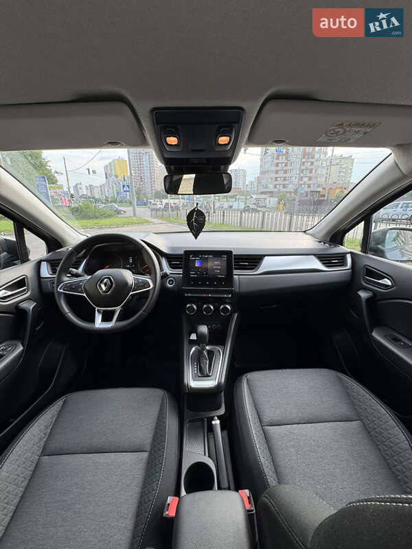 Внедорожник / Кроссовер Renault Captur 2023 в Киеве