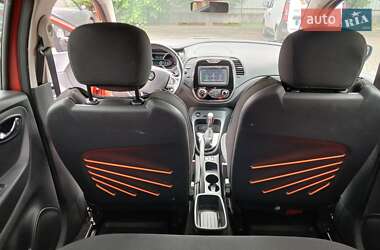 Внедорожник / Кроссовер Renault Captur 2016 в 