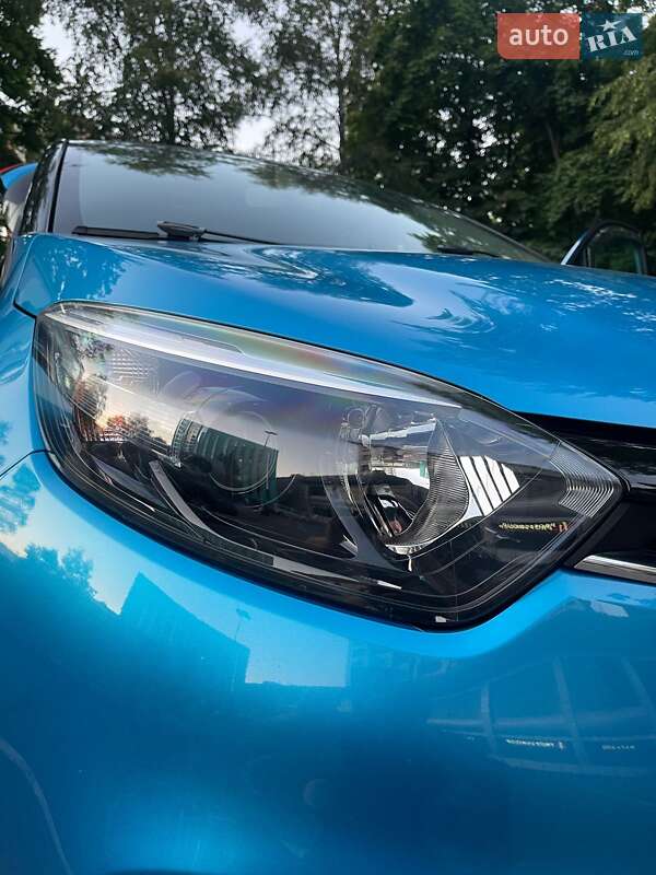 Внедорожник / Кроссовер Renault Captur 2015 в Львове