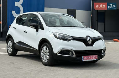 Позашляховик / Кросовер Renault Captur 2015 в Рівному