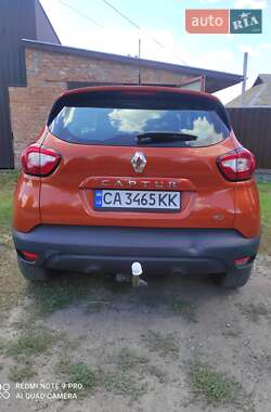 Позашляховик / Кросовер Renault Captur 2015 в Умані