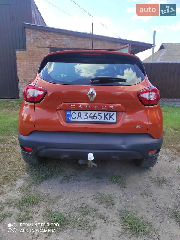 Позашляховик / Кросовер Renault Captur 2015 в Умані