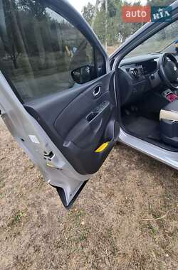 Внедорожник / Кроссовер Renault Captur 2017 в 