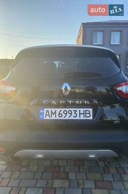 Внедорожник / Кроссовер Renault Captur 2016 в 