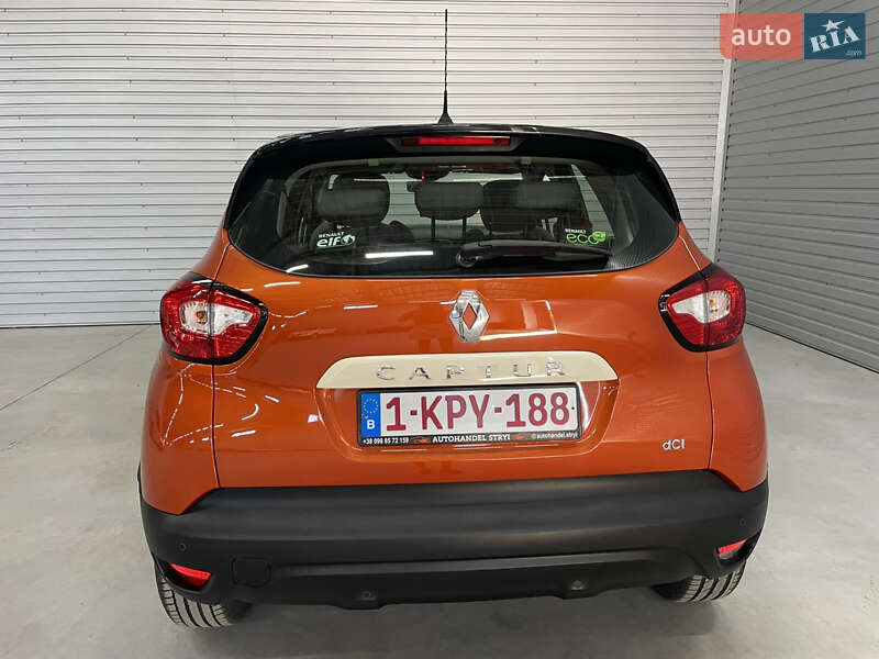 Внедорожник / Кроссовер Renault Captur 2016 в Стрые