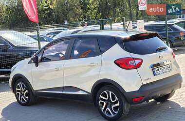 Внедорожник / Кроссовер Renault Captur 2015 в 