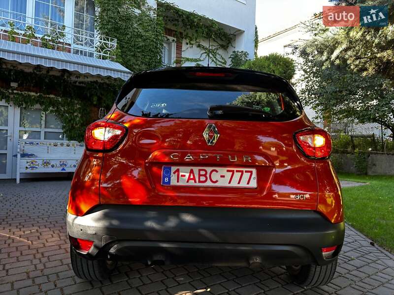 Внедорожник / Кроссовер Renault Captur 2016 в Львове