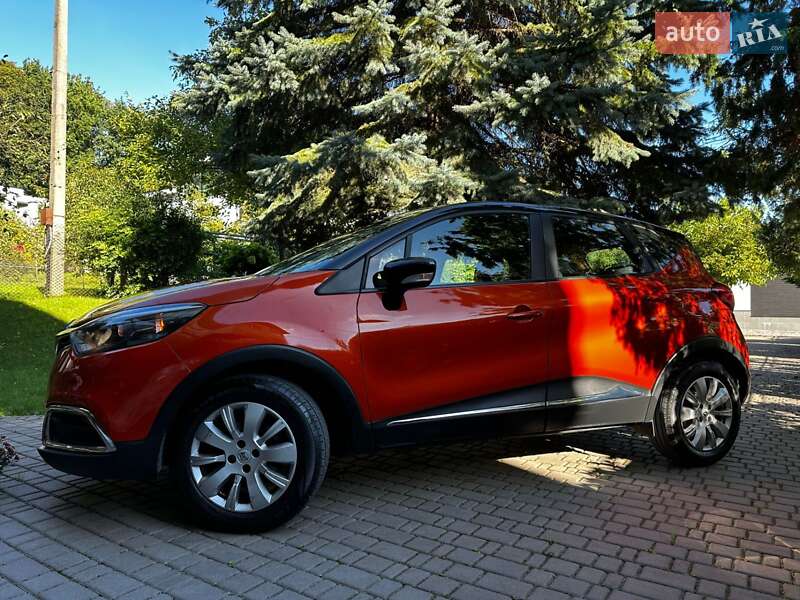Внедорожник / Кроссовер Renault Captur 2016 в Львове