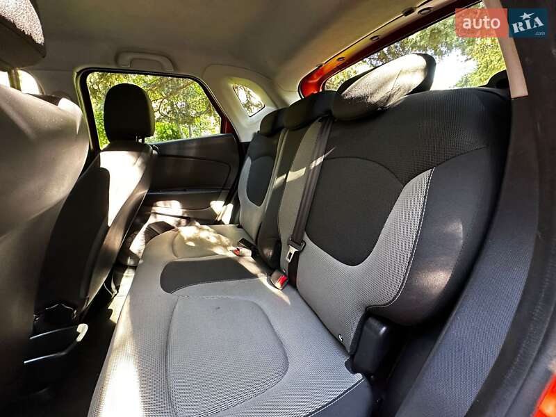 Внедорожник / Кроссовер Renault Captur 2016 в Львове