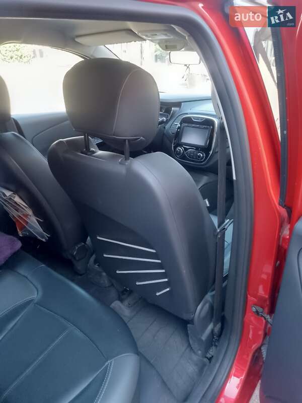 Внедорожник / Кроссовер Renault Captur 2016 в Измаиле