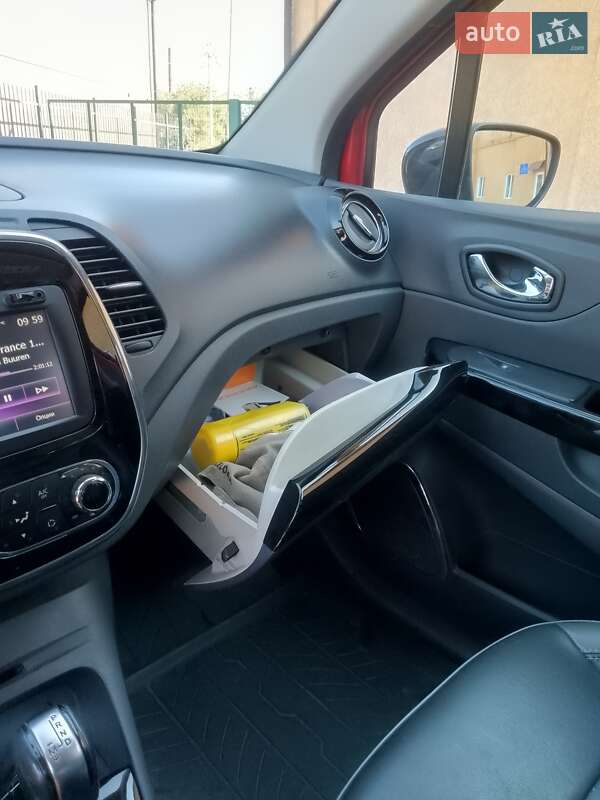 Внедорожник / Кроссовер Renault Captur 2016 в Измаиле