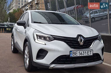 Внедорожник / Кроссовер Renault Captur 2021 в Киеве