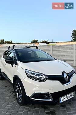Внедорожник / Кроссовер Renault Captur 2015 в 