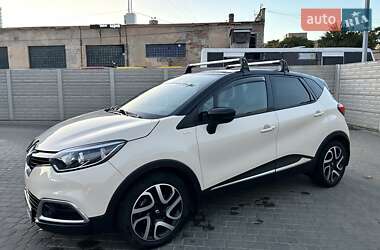 Внедорожник / Кроссовер Renault Captur 2015 в 