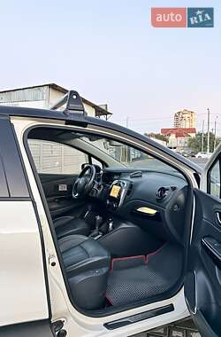 Внедорожник / Кроссовер Renault Captur 2015 в 