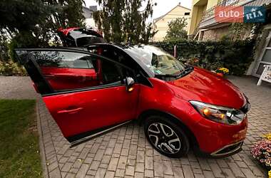 Внедорожник / Кроссовер Renault Captur 2016 в 