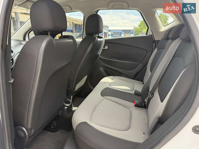 Позашляховик / Кросовер Renault Captur 2015 в Рівному фото 30 Позашляховик / Кросовер Renault Captur 2015 в Рівному