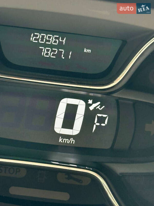 Внедорожник / Кроссовер Renault Captur 2014 в Ивано-Франковске