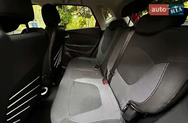 Внедорожник / Кроссовер Renault Captur 2016 в 