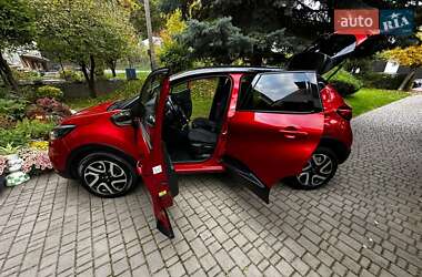 Внедорожник / Кроссовер Renault Captur 2016 в 