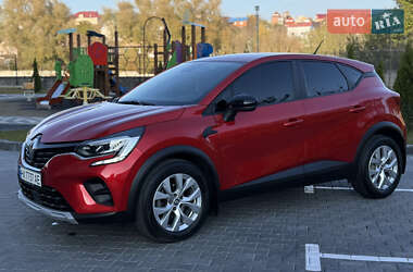 Внедорожник / Кроссовер Renault Captur 2021 в 