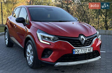 Внедорожник / Кроссовер Renault Captur 2021 в 