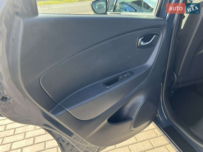 Внедорожник / Кроссовер Renault Captur 2018 в Лопатине