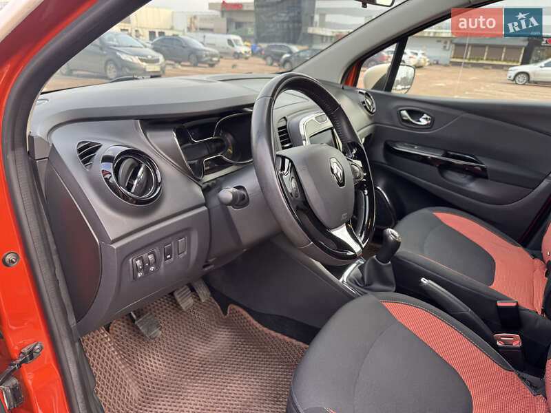 Позашляховик / Кросовер Renault Captur 2014 в Житомирі фото 32 Позашляховик / Кросовер Renault Captur 2014 в Житомирі