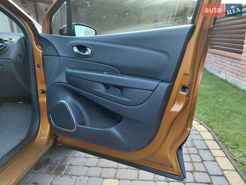 Позашляховик / Кросовер Renault Captur 2019 в Івано-Франківську фото 38 Позашляховик / Кросовер Renault Captur 2019 в Івано-Франківську