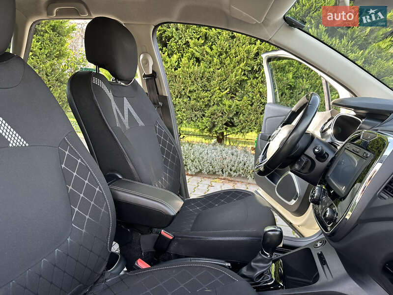 Позашляховик / Кросовер Renault Captur 2016 в Одесі фото 38 Позашляховик / Кросовер Renault Captur 2016 в Одесі